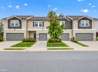 1222 W End Station Dr, Lebanon, TN 37087