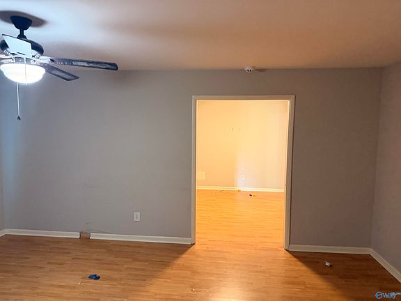 5th image of 2104 Pinehurst St SW