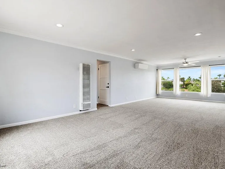 4250 Blackton Dr — Photo 4