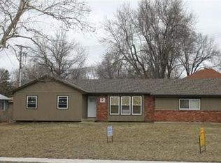 5332 County Line Rd, Kansas City, KS 66106