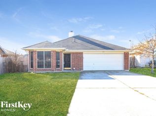 734 W Colony Dr, Arlington, TX 76001