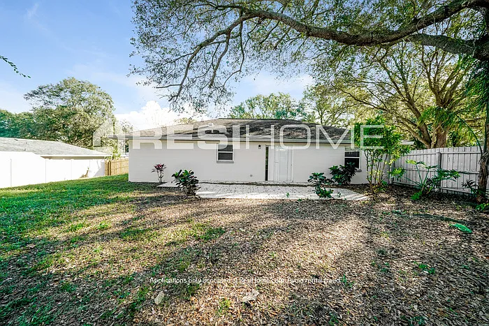 5547 Southgrove Dr — Photo 15