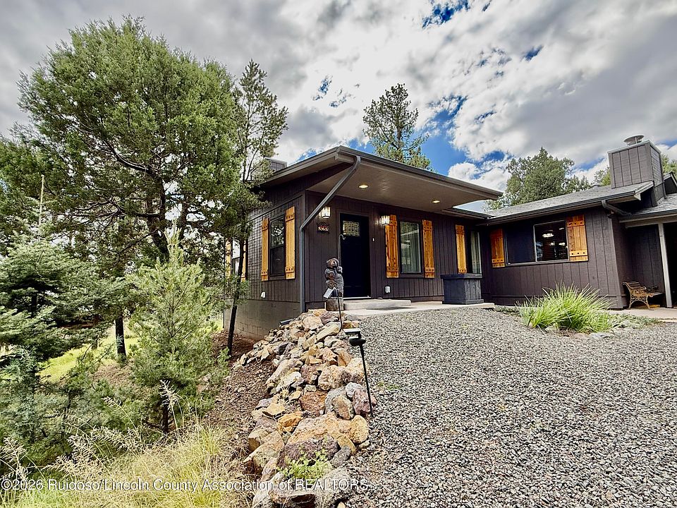 1st image of 323 Sun Valley Rd