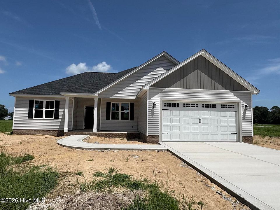1st image of 3050 Caroline Avenue