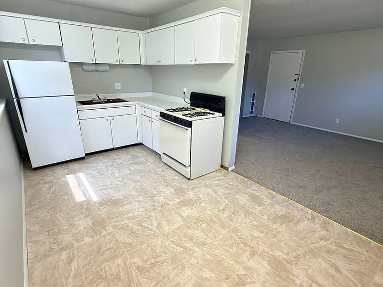 3552 Kimberly Downs Rd — Photo 2