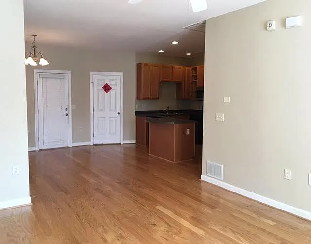 378 Summergate Dr #1 — Photo 7