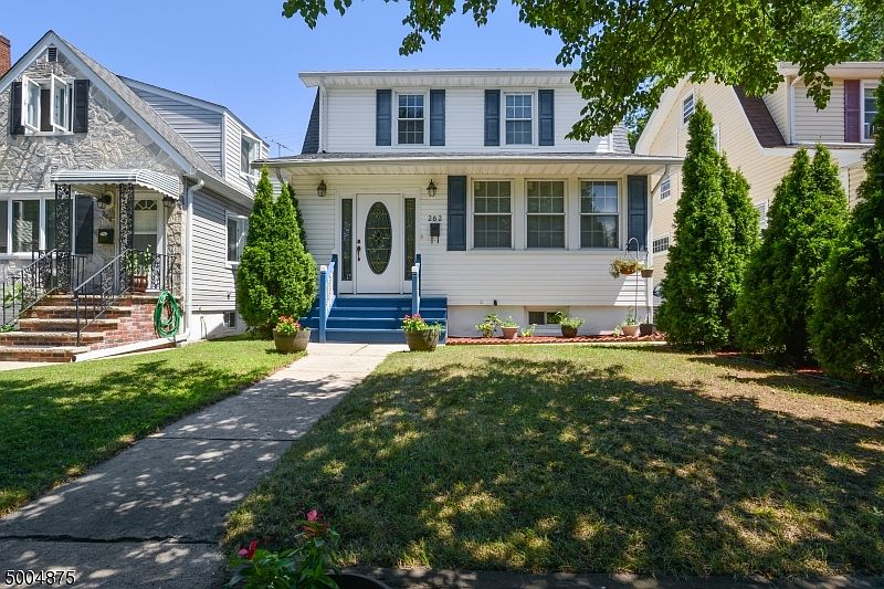 1st image of 262 Brighton Ave