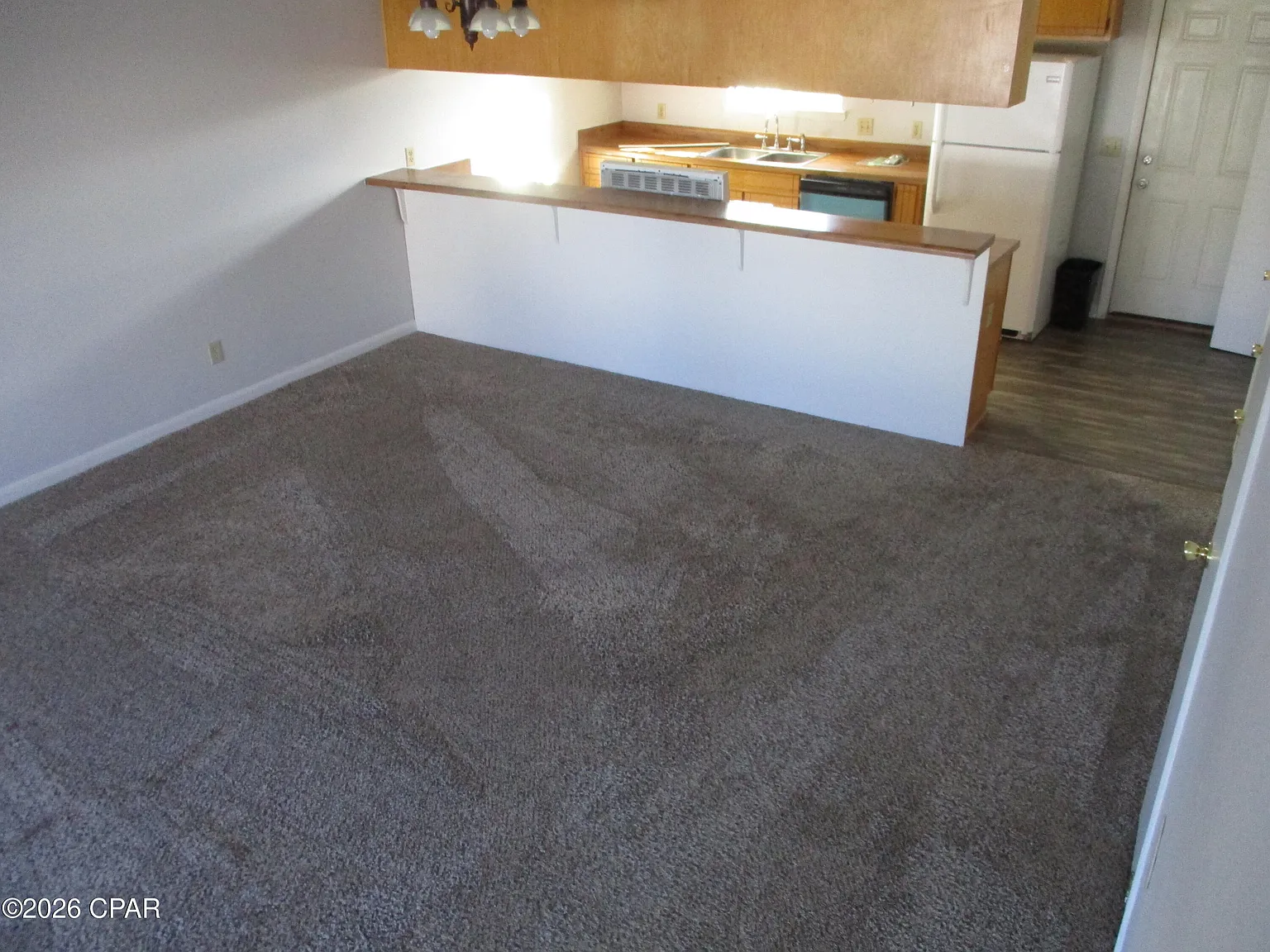 3 bed, 2.5 bath, 1402 sqft, $1,495 — Photo 3