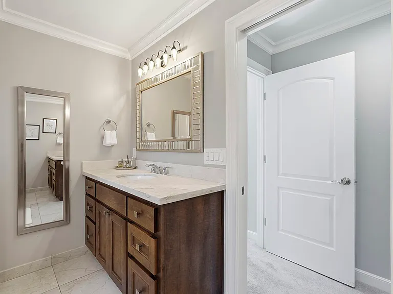 260 Chateau Dr — Photo 23