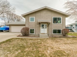 1643 Omaha Dr, Bismarck, ND 58504