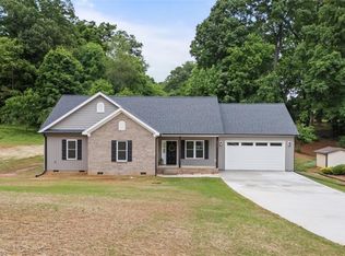 1075 Canyon Dr, Rural Hall, NC 27045