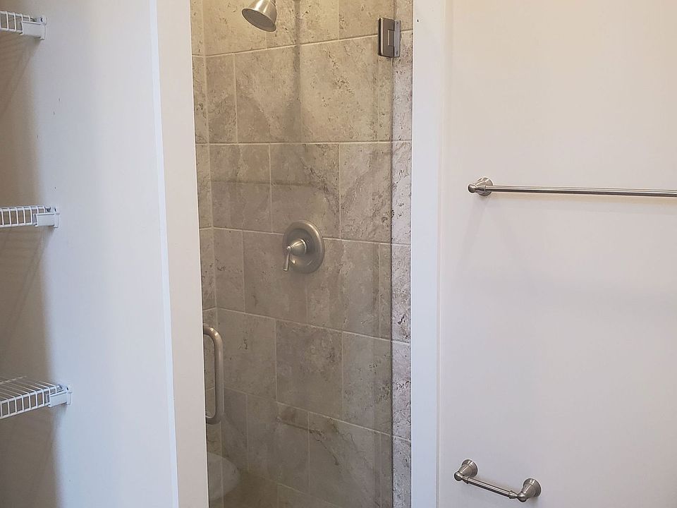 1st image of 149 Peachtree Cir NE #22