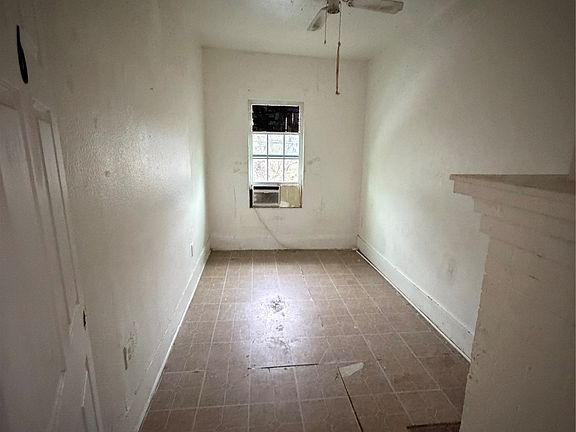5th image of 3528 Colonial Ave