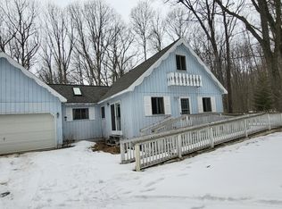 7847 Hillcrest Rd, Roscommon, MI 48653