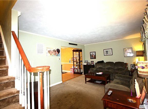 5th image of 14 Brightview Dr