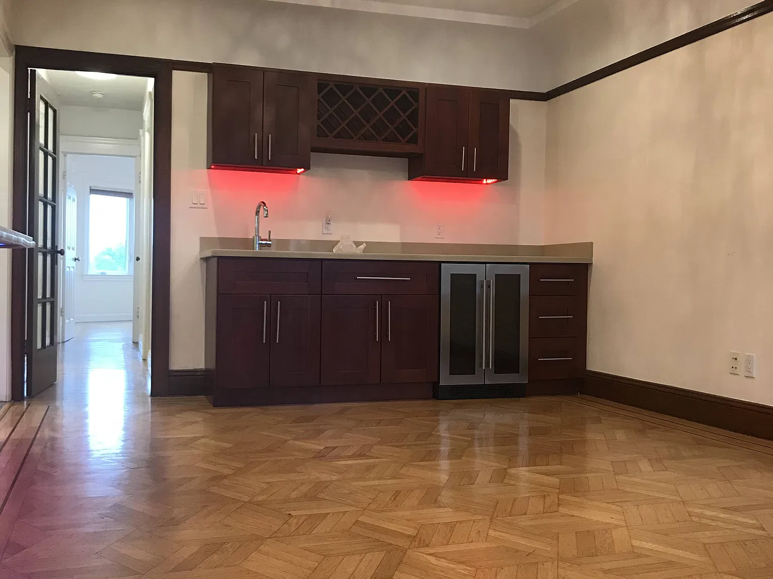 258 Irvington St — Photo 4