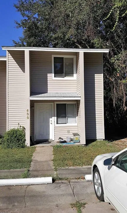 400 Highway 22A S #400