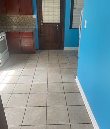 5th image of 8012 S Sangamon St