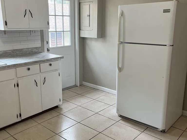 3211 Roscoe Ave #3213 — Photo 6