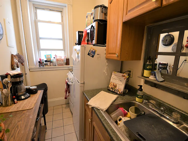 24 Peterborough St #1 — Photo 5
