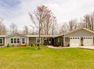 1560 N Eleven Mile Rd, Linwood, MI 48634