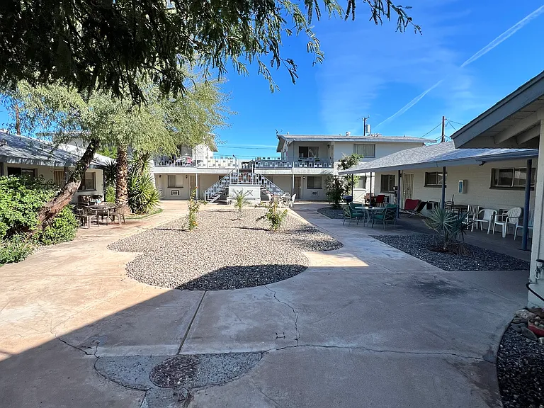 4425 N 8th Ave #8 — Photo 30