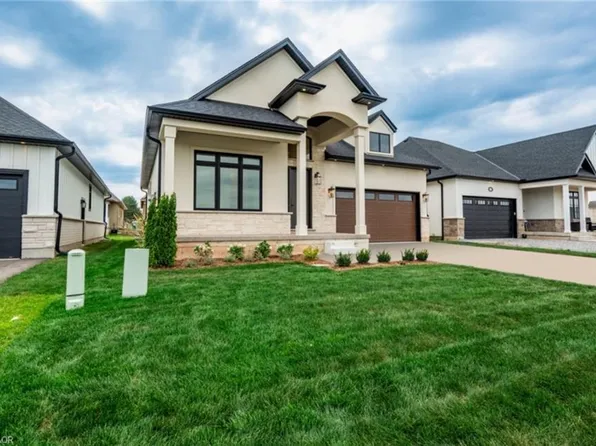 21 Oakley Dr, Niagara On The Lake, ON L0S 1J0