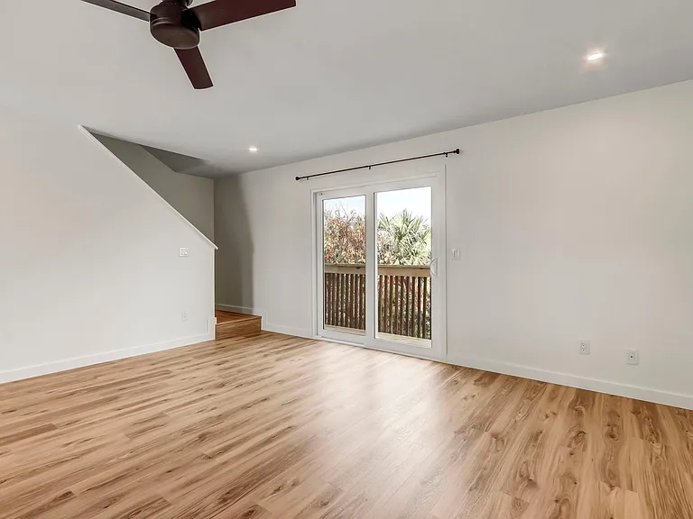 925 Tarpon Ave #26 — Photo 15