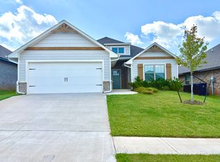5509 Malpaso Creek Dr, Mustang, OK 73064