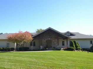 2410 Timberline Trl, Woodstock, IL 60098