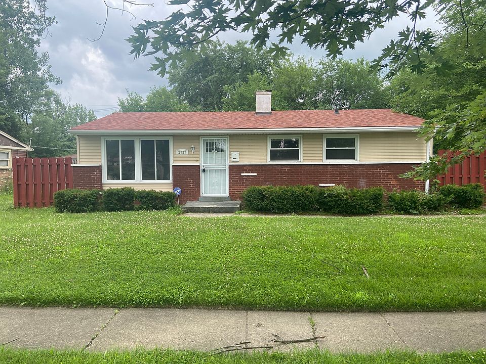 1st image of 2737 Oxford Dr