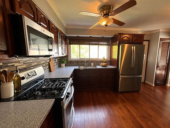 5th image of 460 Falcon Ridge Way