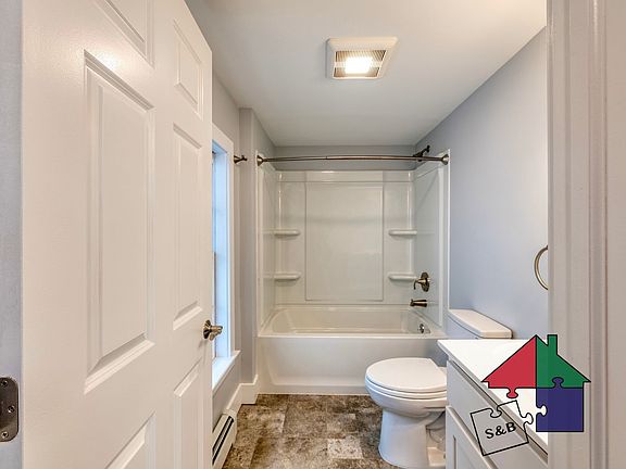 5th image of 166 N Winooski Ave Unit 3