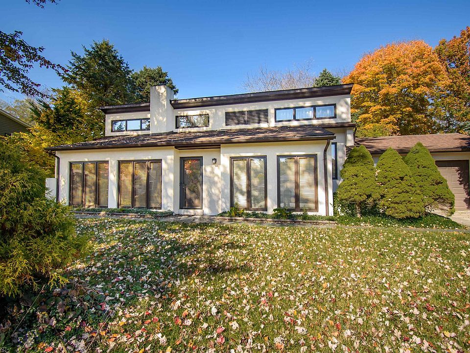 1st image of 117 Woodbine Dr