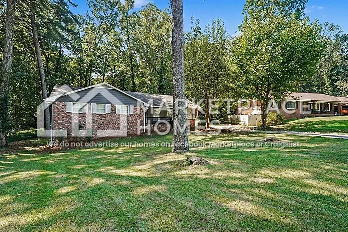 4 bed, 2.0 bath, 1671 sqft, $1,995 — Photo 3
