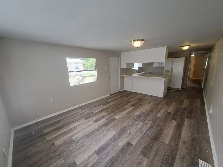 2821 Hillcrest Ave #11 — Photo 5