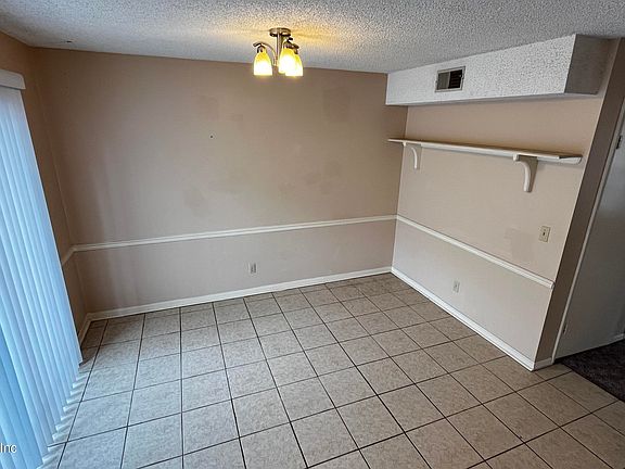 2nd image of 203 KETTERING Court