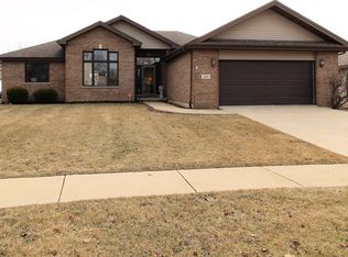 360 E Bethel Dr, Bourbonnais, IL 60914