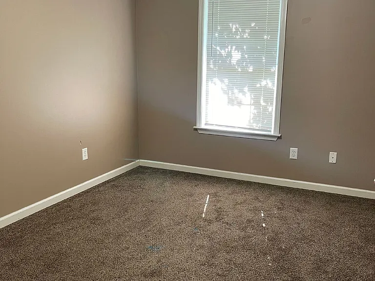 1305 Loberg Ln #B — Photo 7