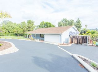 1207 Pepper Tree Ln, Fallbrook, CA 92028