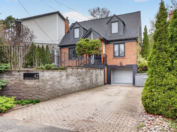 47 Berl Ave, Toronto, ON M8Y 3C6
