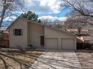 5374 Mule Deer Dr, Colorado Springs, CO 80919