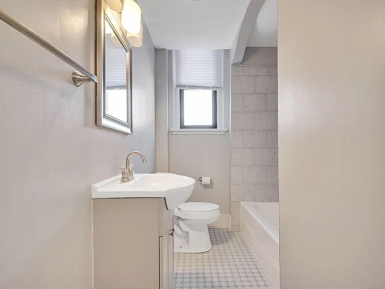 Fort Wood Apartments — Photo 64