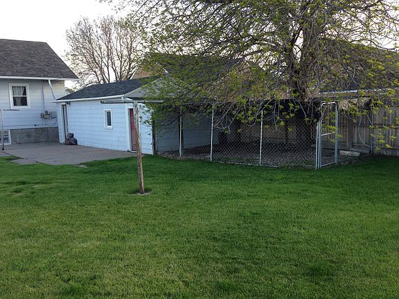 Indoor/Outdoor Kennel