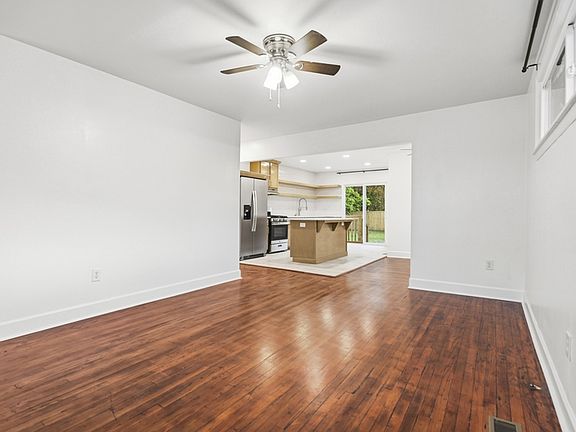 5th image of 3831 Hottinger Ave