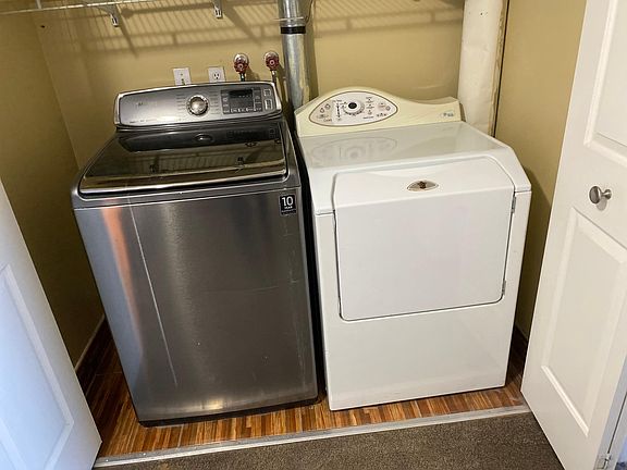 4th image of 1869 W Guard Ct