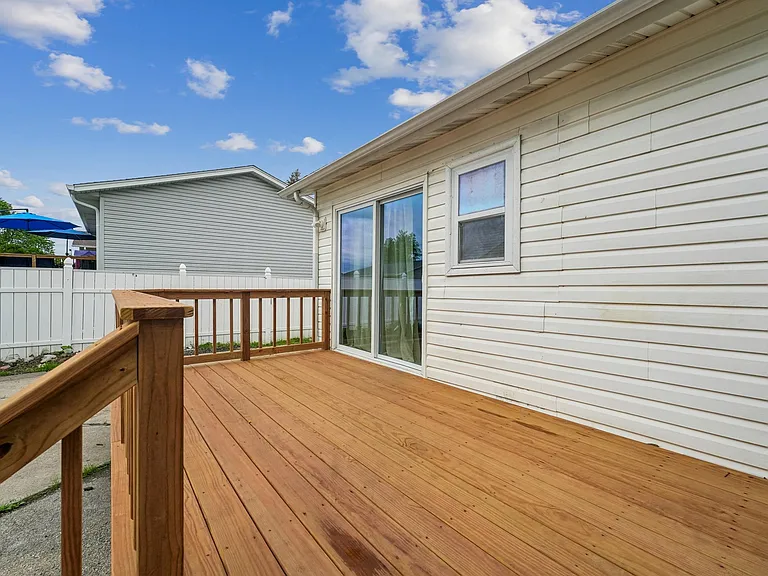 867 Harris Dr — Photo 22