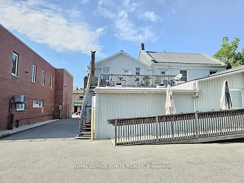 27 King Ave E #2 Photo 1