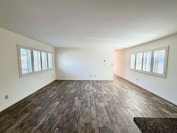 4th image of 113 6th St #B