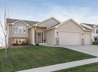 4426 35th St NW, Rochester, MN 55901